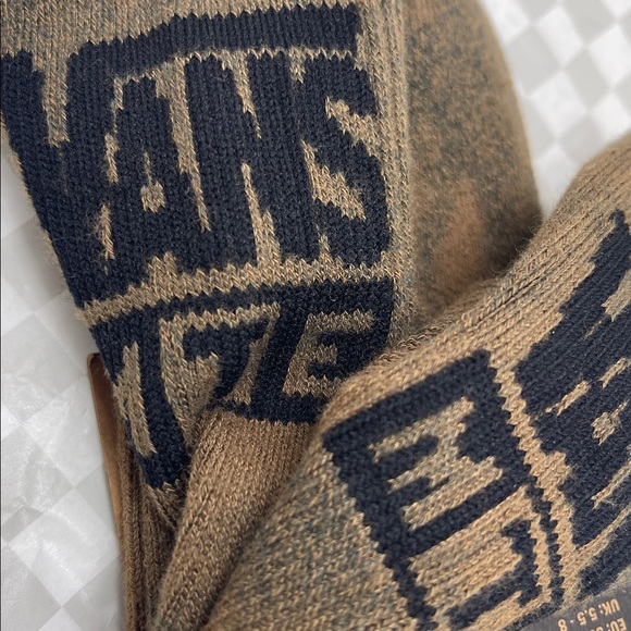 Vans CoolMax technology for comfort.
 "Off The Wall" Crew socks (1 pair) - Picture 6 of 16